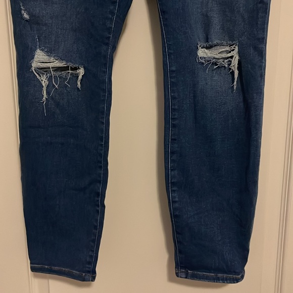 Women's Blue Jeans - Picture 2 of 9